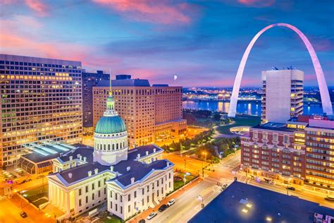 What is St. Louis Known for Food? And Why Does It Feel Like a Culinary Time Machine?